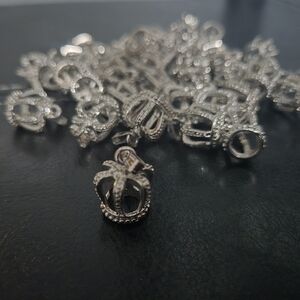 Qty. 45 Elegant Silver Crown Pendant